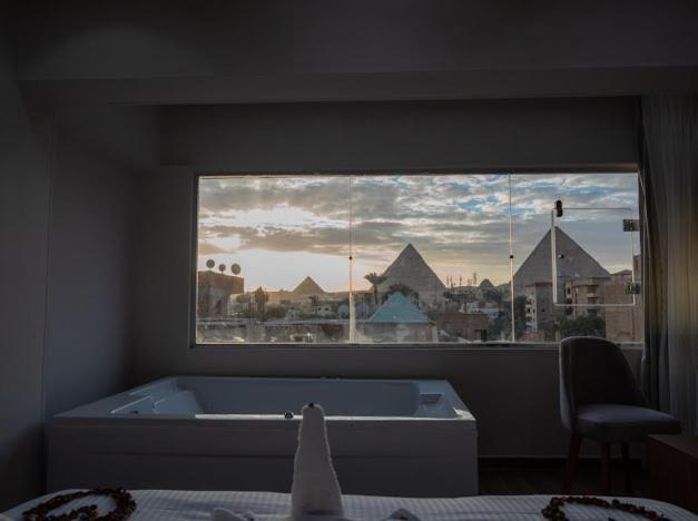 Tuya Pyramids Inn Kafret el-Gabal Exterior foto